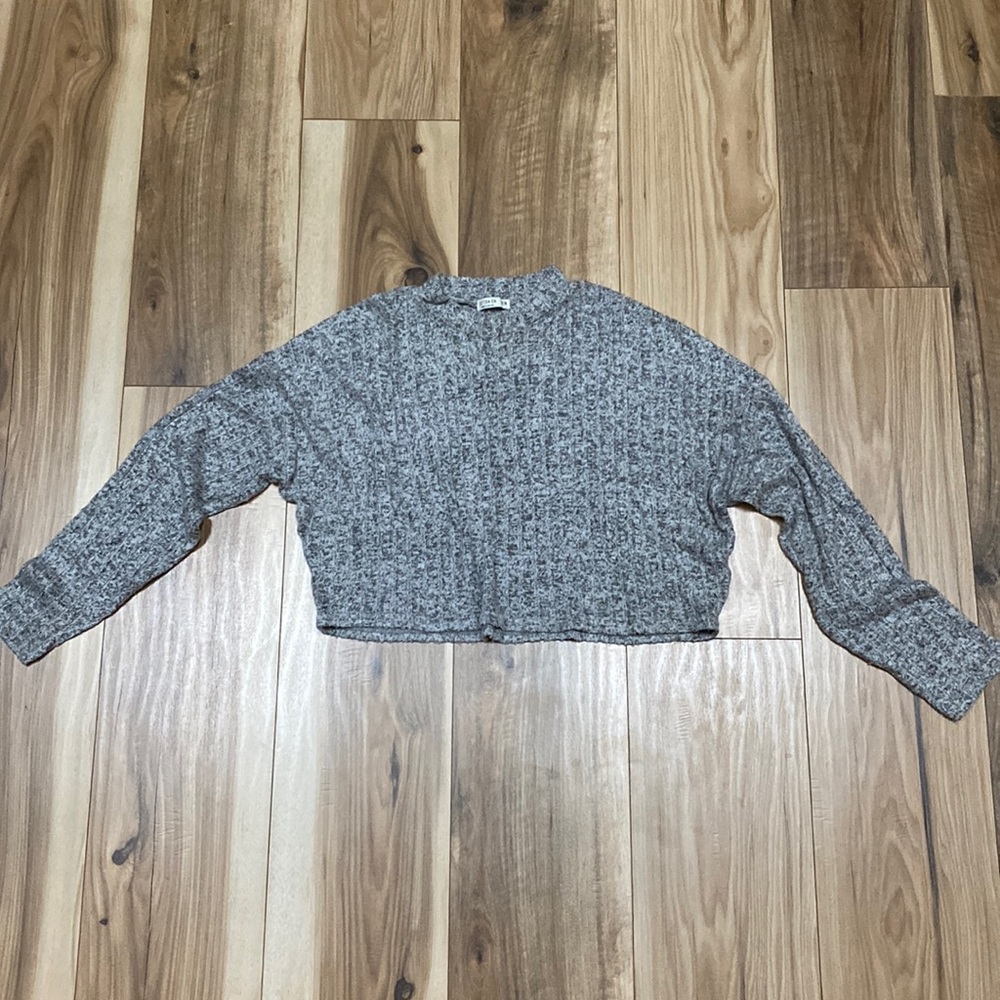 💥5 for $18💥 COTTON:ON gray cropped soft sweater, Medium